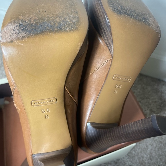Coach Chryssa High Heel Leather Ankle Boots 9.5B - Picture 4 of 5